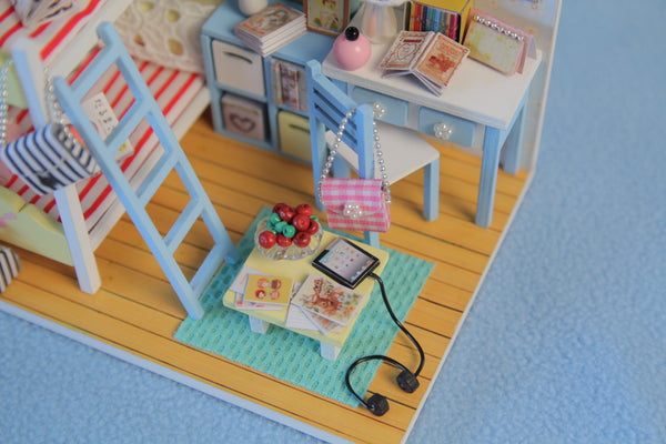 Miniature DIY Doll House Kit with Furniture and LED, Dust Cover. DIY Wooden House Kit (D014)